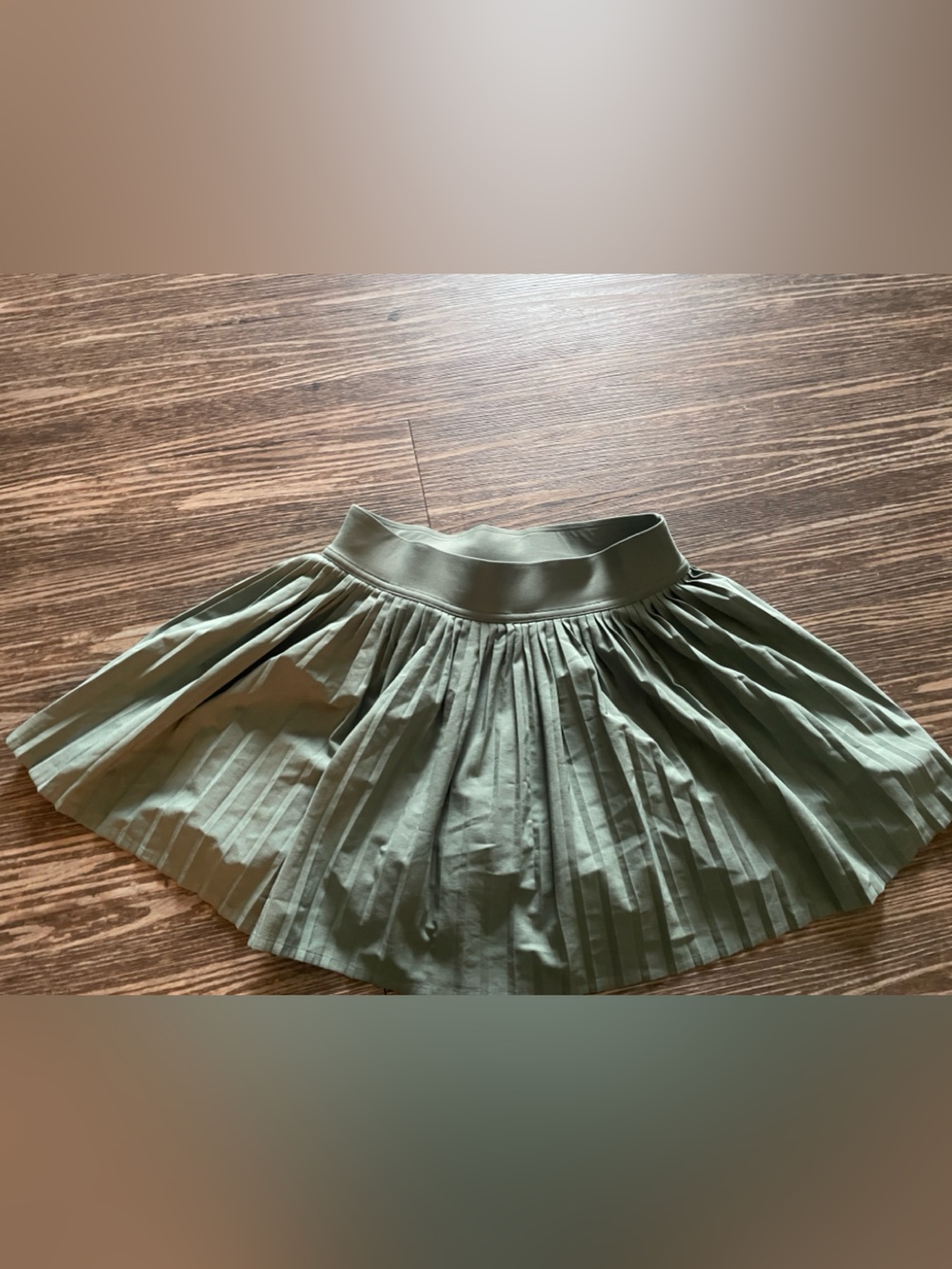 Girls Lululemon athletica Olive Green Pleated Skater Skirt
